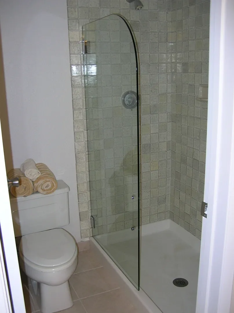 Tiled shower enclosure